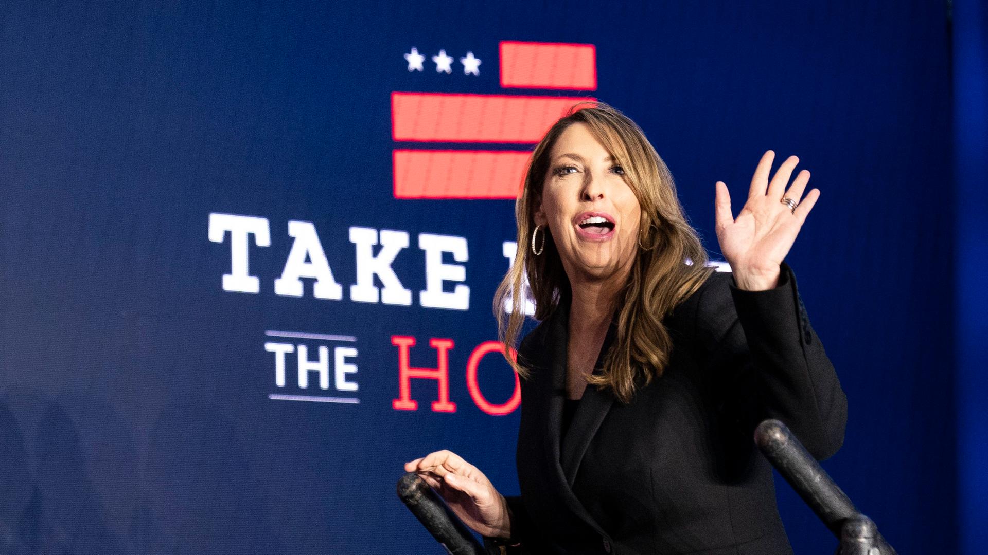 Washington: Ronna McDaniel winkt mit der linken Hand. Washington: Ronna McDaniel winkt mit der linken Hand.