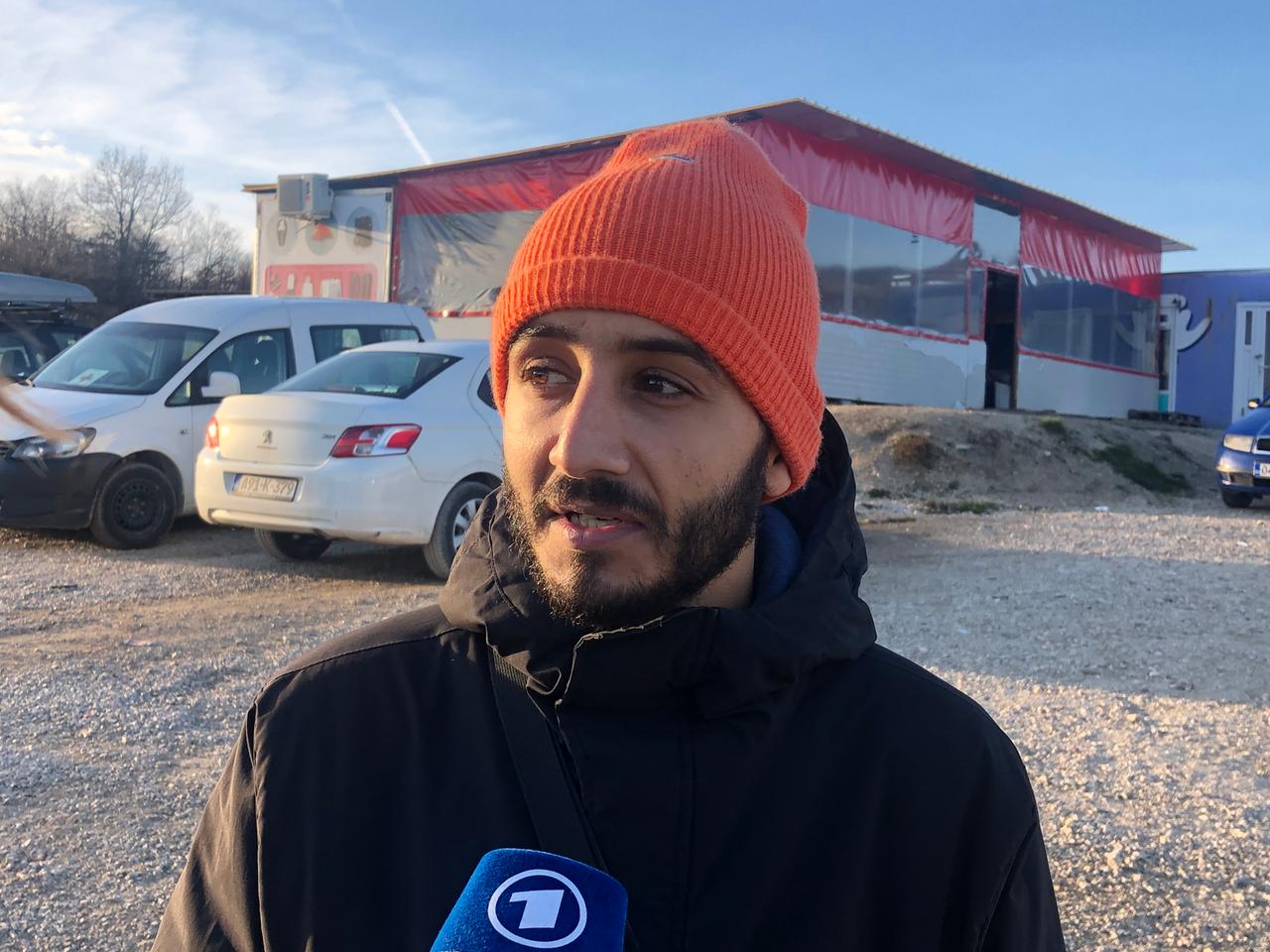 Informatiker Mohammed aus Tunesien bei einem Interview
