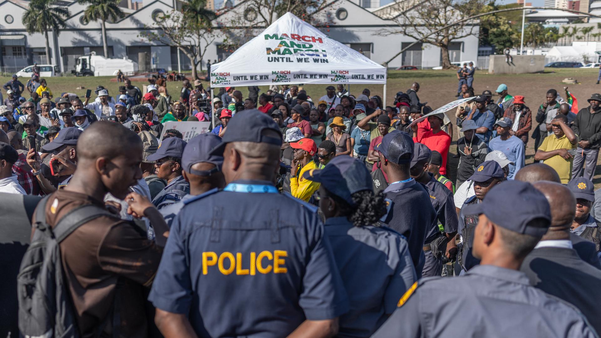 Südafrika - Fremdenfeindliche Demonstrationen in Durban bei SADC-Gipfel