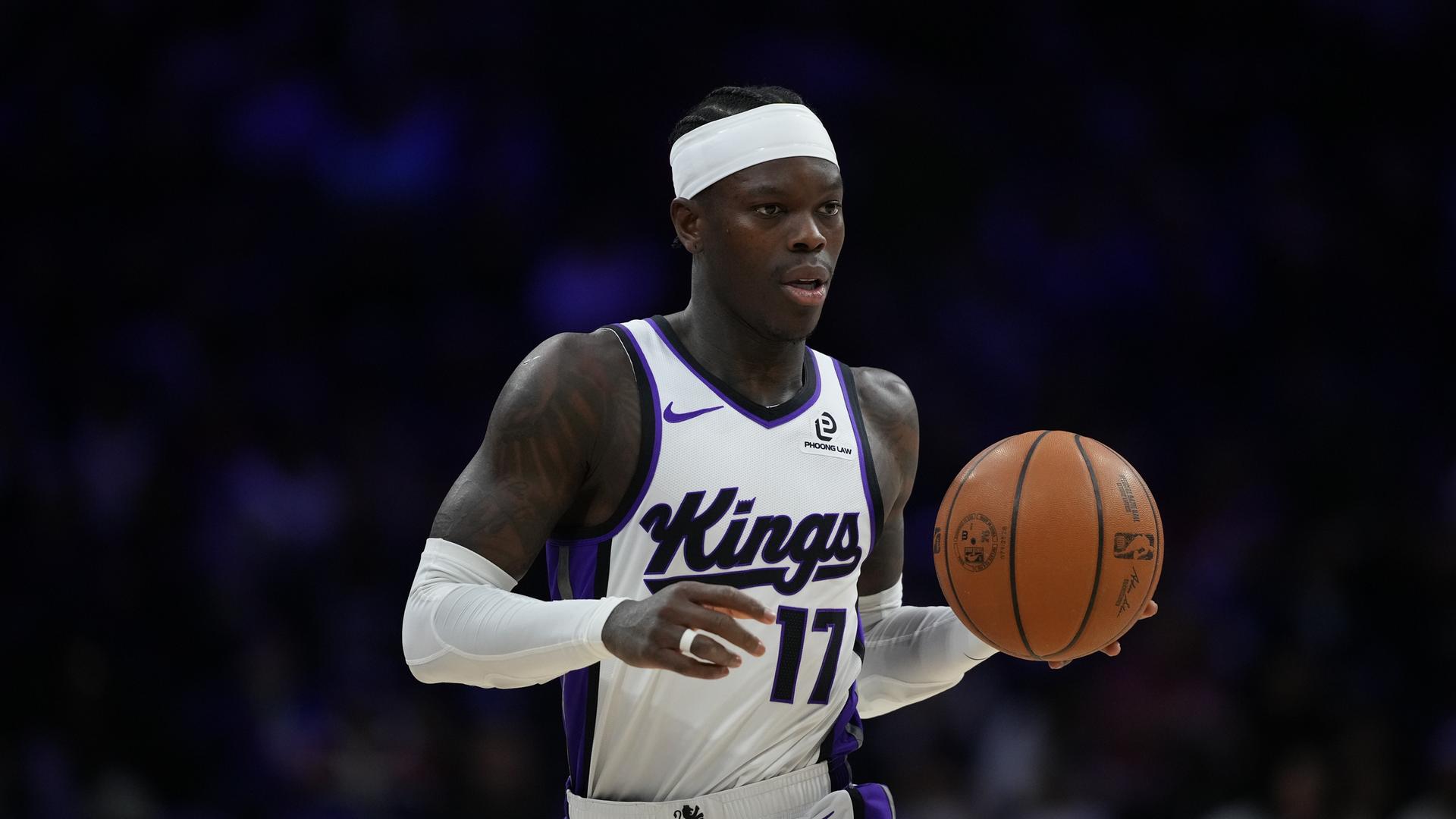 Basketballspieler Dennis Schröder während eines Spiels für die Sacramento Kings.