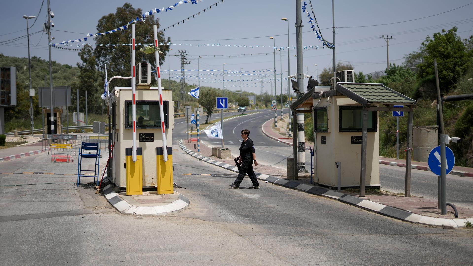 Im Bild ist der Eingang zur jüdischen Siedlung Ariel im Westjordanland nahe der palästinensischen Stadt Nablus