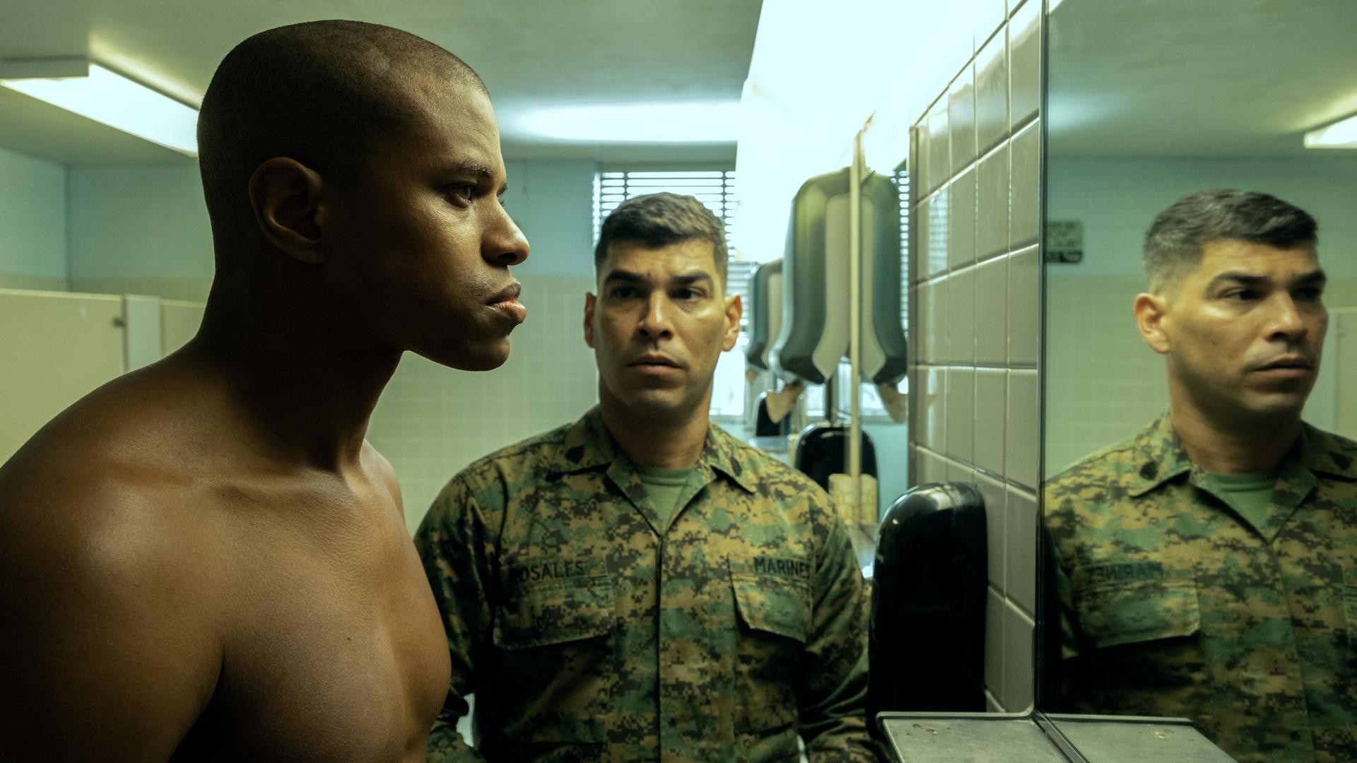 Jeremy Pope (l.) und Raul Castillo in "The Inspection".