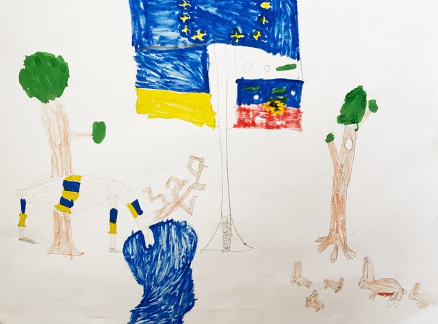 Eine Kinderzeichnung mit gelben und blauen Farben, Bäumen und Kaninchen