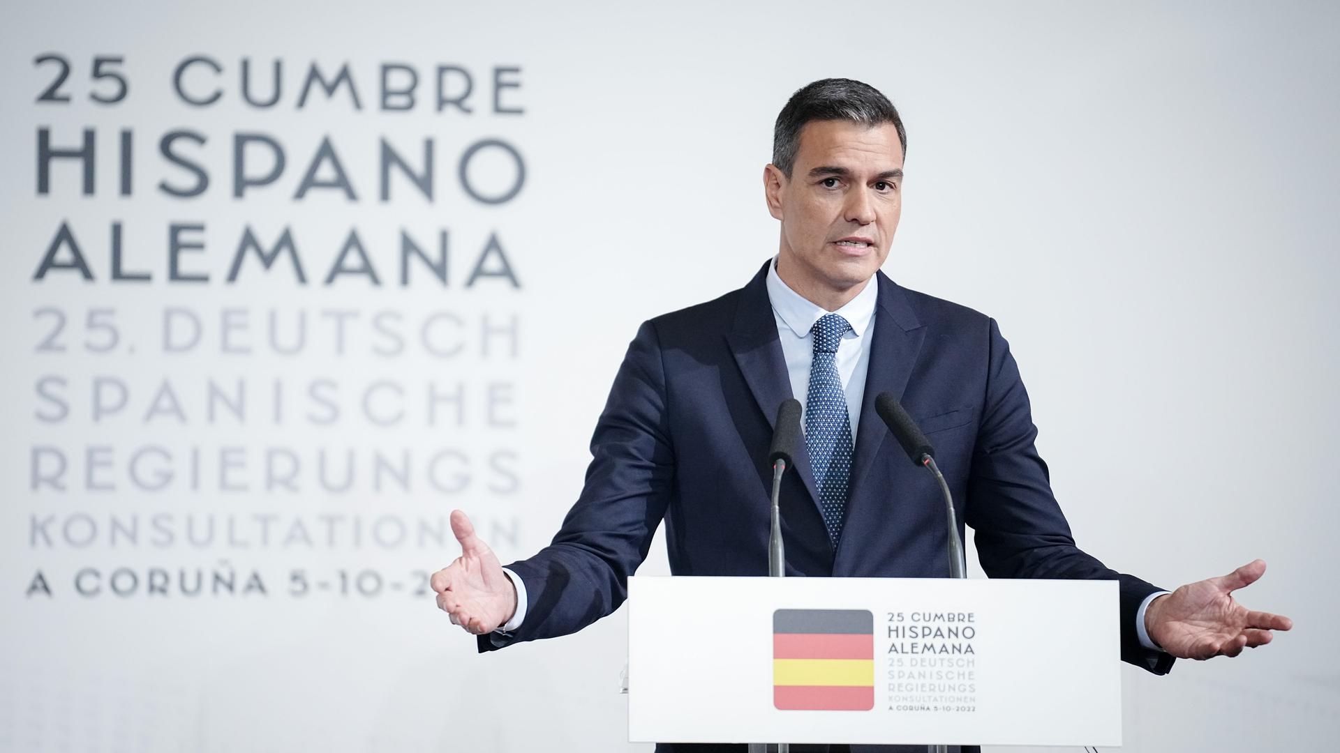 Der spanische Ministerpräsident Pedro Sanchez spricht bei den deutsch-spanischen Regierungskonsultationen Der spanische Ministerpräsident Pedro Sanchez spricht bei den deutsch-spanischen Regierungskonsultationen