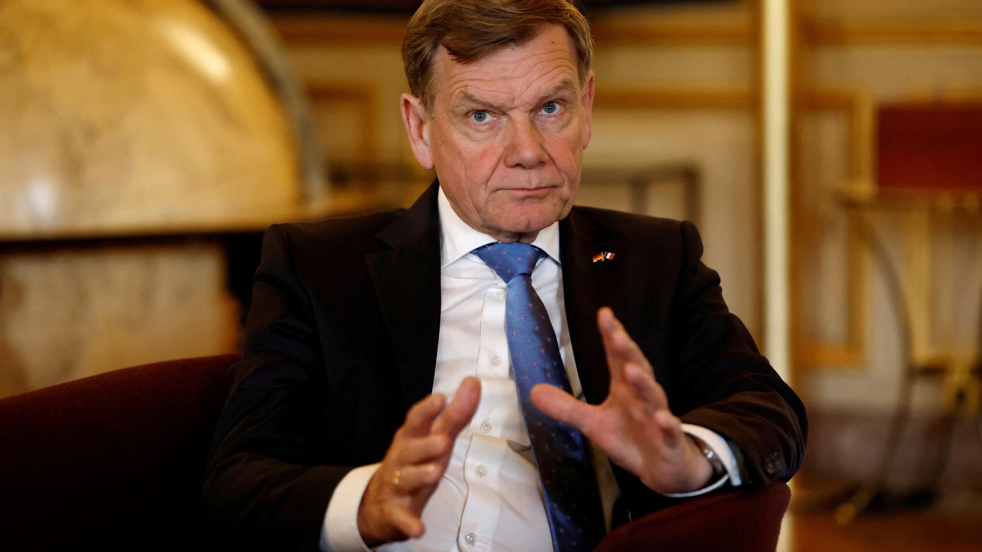 Außenminister Johann Wadephul gestikuliert während eines Treffens mit dem französischen Außenminister Jean-Noel Barrot in Paris am Mittwoch, den 7. Mai 2025. Außenminister Johann Wadephul gestikuliert während eines Treffens mit dem französischen Außenminister Jean-Noel Barrot in Paris am Mittwoch, den 7. Mai 2025.