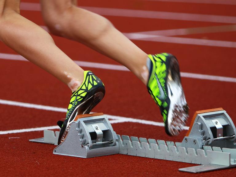 Startblock bei den Leichtathletik-Staatsmeisterschaften in der Leopold Wagner Arena in Klagenfurt, Österreich