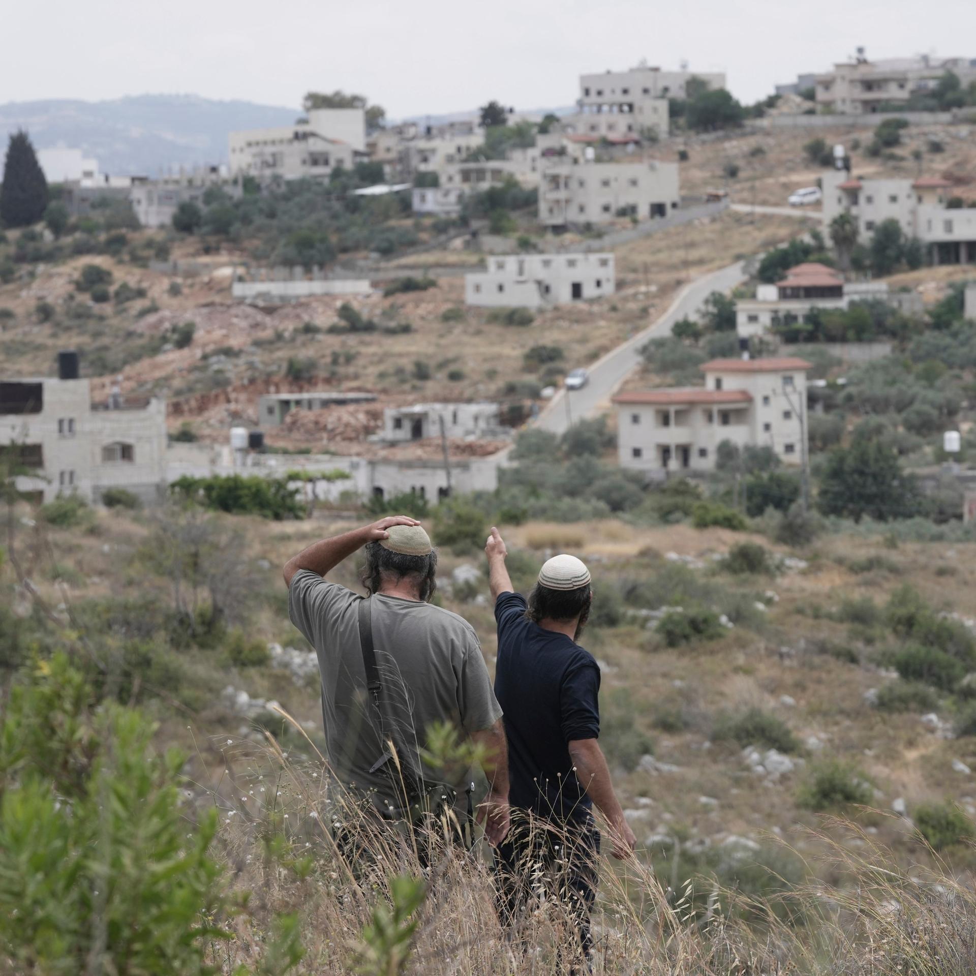 Westjordanland - Dutzende Verletzte bei Siedler-Attacken auf Erntearbeiter nahe Nablus