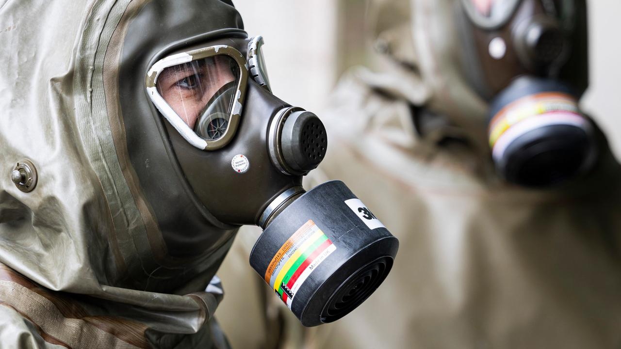 AltlastSanierung Mehr Munition im Dethlinger Teich als erwartet