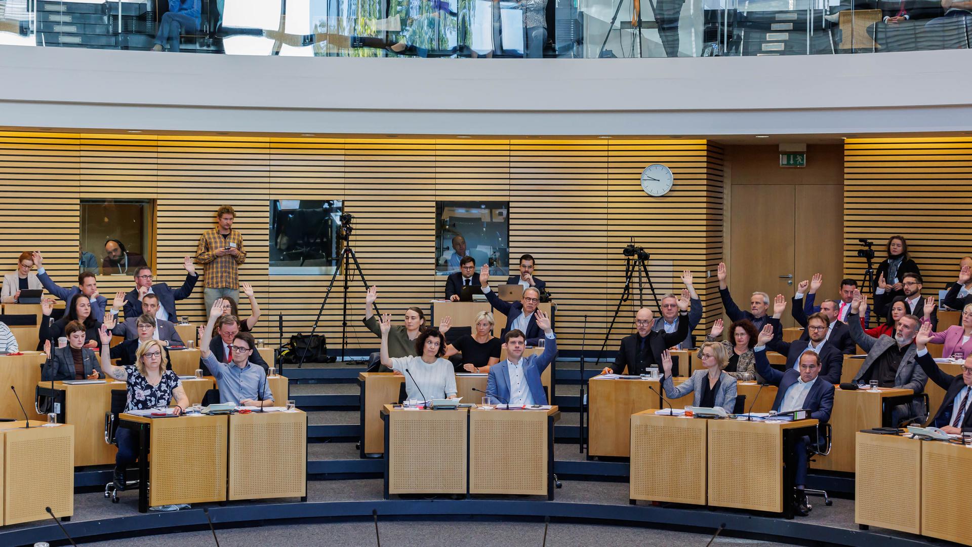 Plenum bei der Abstimmung am 28. September 2024 in Erfurt. 