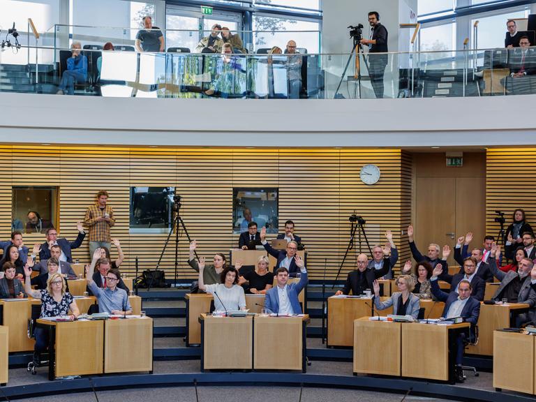 Plenum bei der Abstimmung am 28. September 2024 in Erfurt. 