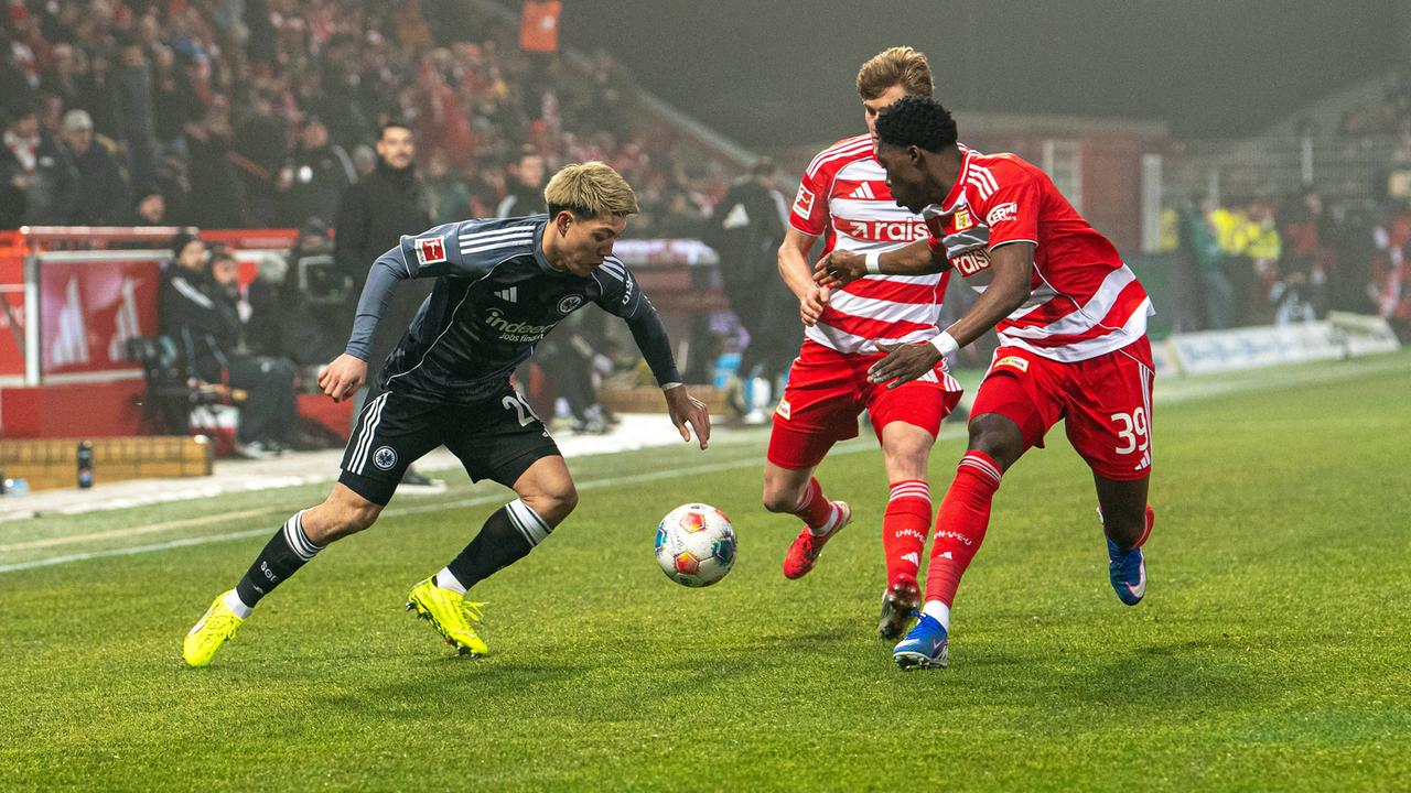 Eine Szene aus dem Bundesliga-Spiel zwischen Union Berlin und Eintracht Frankfurt.
      