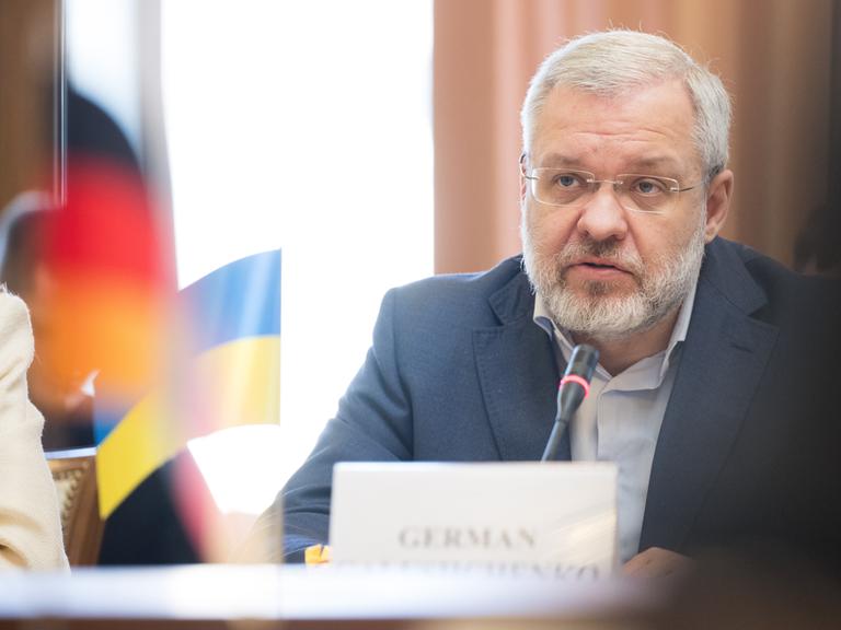 Herman Haluschtschenko, Energieminister der Ukraine, spricht bei einer Pressekonferenz.