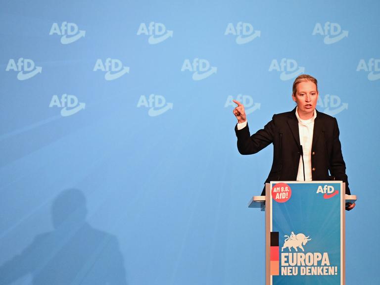 Alice Weidel, AfD Bundessprecherin, , spricht in der Donauhalle. Die AfD startet mit einer Versammlung in den Wahlkampf für die Europawahl.