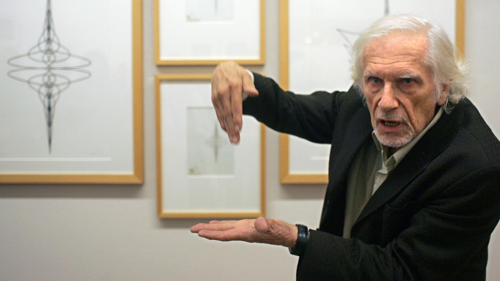 Als Pionier in der Computergrafik stellt Herbert W. Franke 2007 in der Kunsthalle Bremen einige seiner Arbeiten aus den sechziger und siebziger Jahren vor.