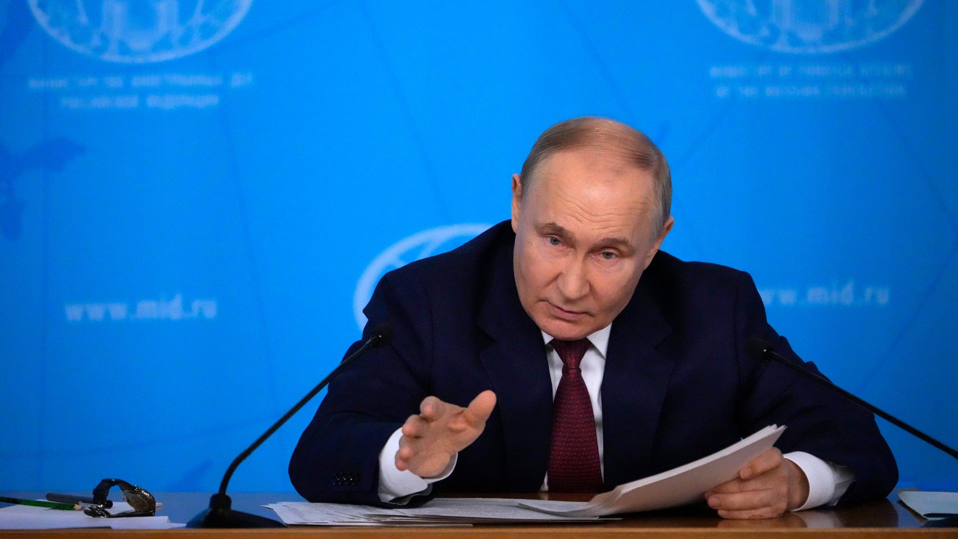 Russlands Präsident Wladimir Putin wärend eines Treffens im Außenministerium in Moskau am 14. Juni 2024.