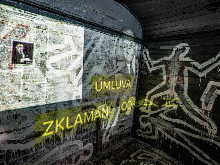 Eine Ausstellung in Tschechien 2023: Der Zug Lemkin als Erinnerung an Leben und Werk des polnisch-jüdischen Juristen und Friedensforschers Raphael Lemkin.