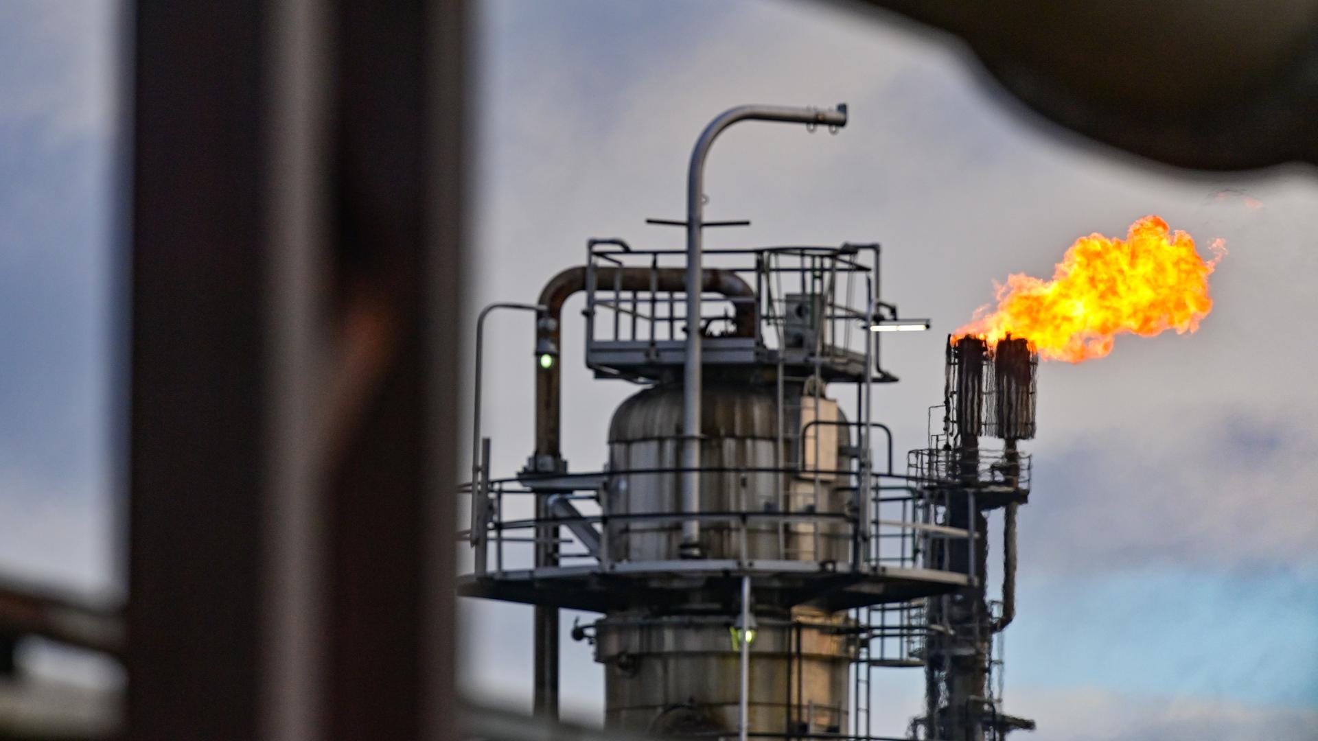 Das Foto zeigt die Erdölraffinerie in Schwedt.