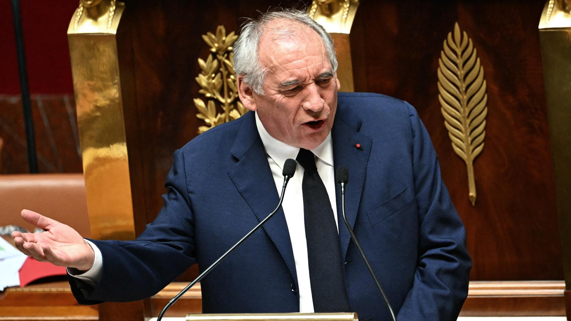 Frankreichs Premierminister Francois Bayrou spricht im Parlament in Paris. Frankreichs Premierminister Francois Bayrou spricht im Parlament in Paris.