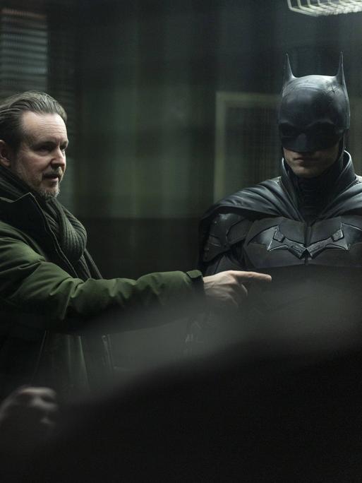 Regisseur Matt Reeves am Set seines Batman Films.