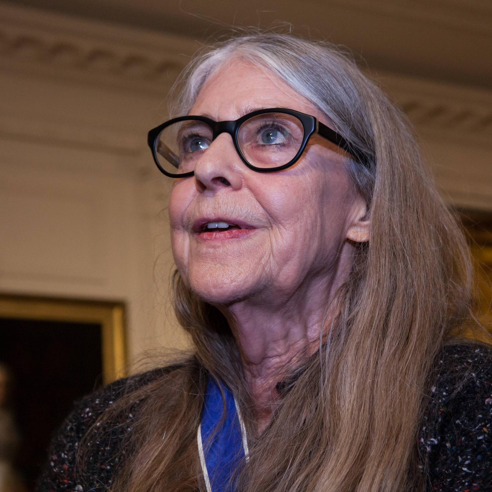 Margaret H. Hamilton, eine Pionierin der Informatik und ehemalige Leiterin der Softwareentwicklungsabteilung des Instrumentierungslabors des MIT, die die Entwicklung der Bordsoftware für die Apollo-Mondmissionen der NASA leitete.
