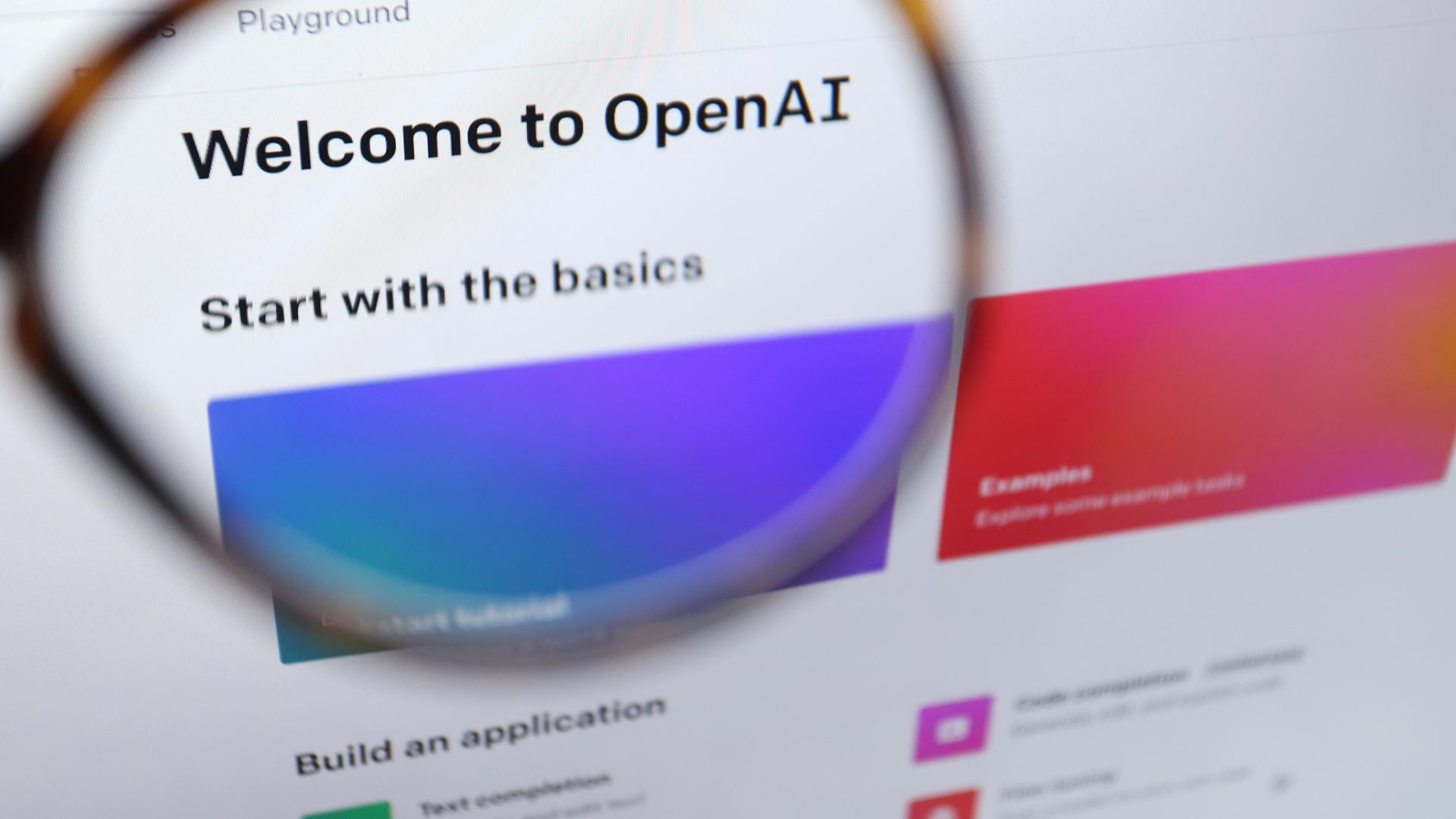 Bayern, Kempten: "Welcome to OpenAI" steht auf der Homepage von ChatGPT. Der ChatGPT-Entwickler OpenAI und das Verlagshaus Axel Springer wollen bei KI-Technologien im Journalismus zusammenarbeiten.