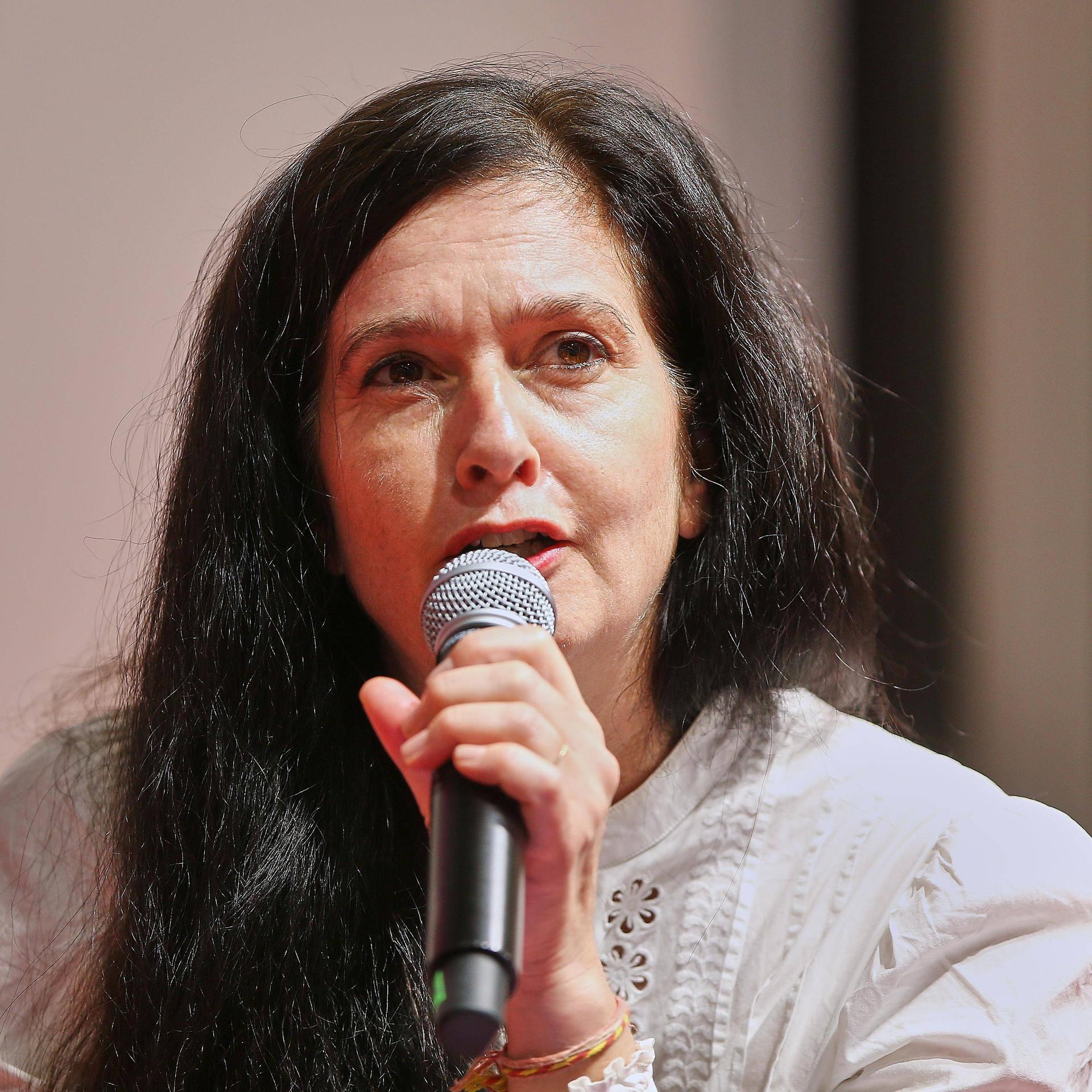 Karen Köhler: „Spielen“ – Das Leben spielerisch gestalten