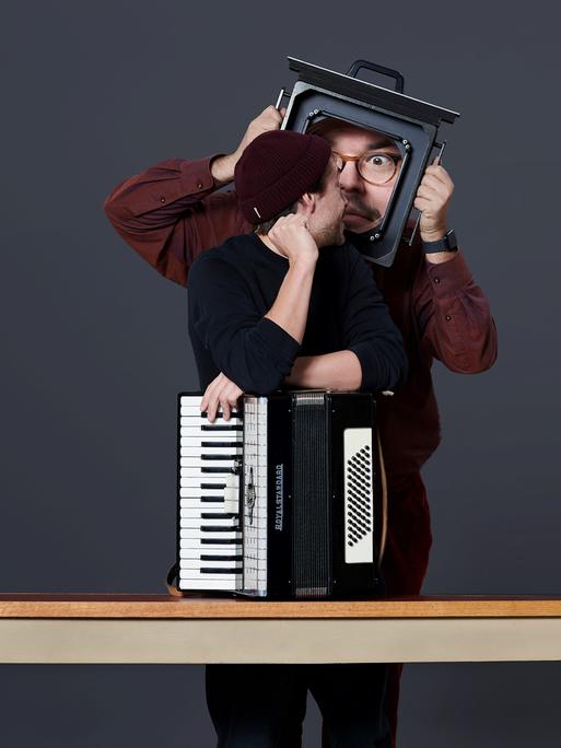 Axel Ranisch und Gastmoderator Tobias Krell