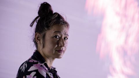 Die Künstlerin Hito Steyerl bei ihrer Ausstellung "I Will Survive"
