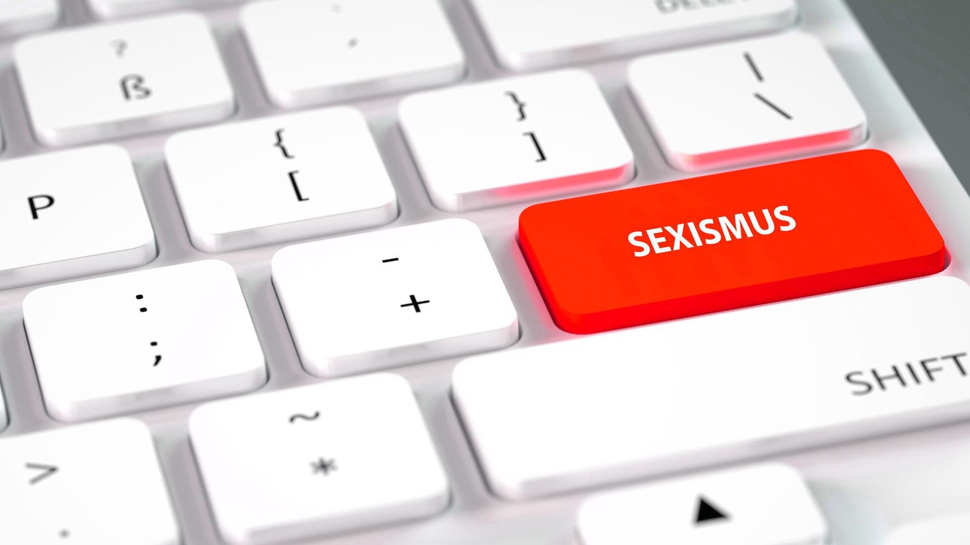 Weisse Computertastatur, belegte Sondertaste, Aufschrift, Sexismus