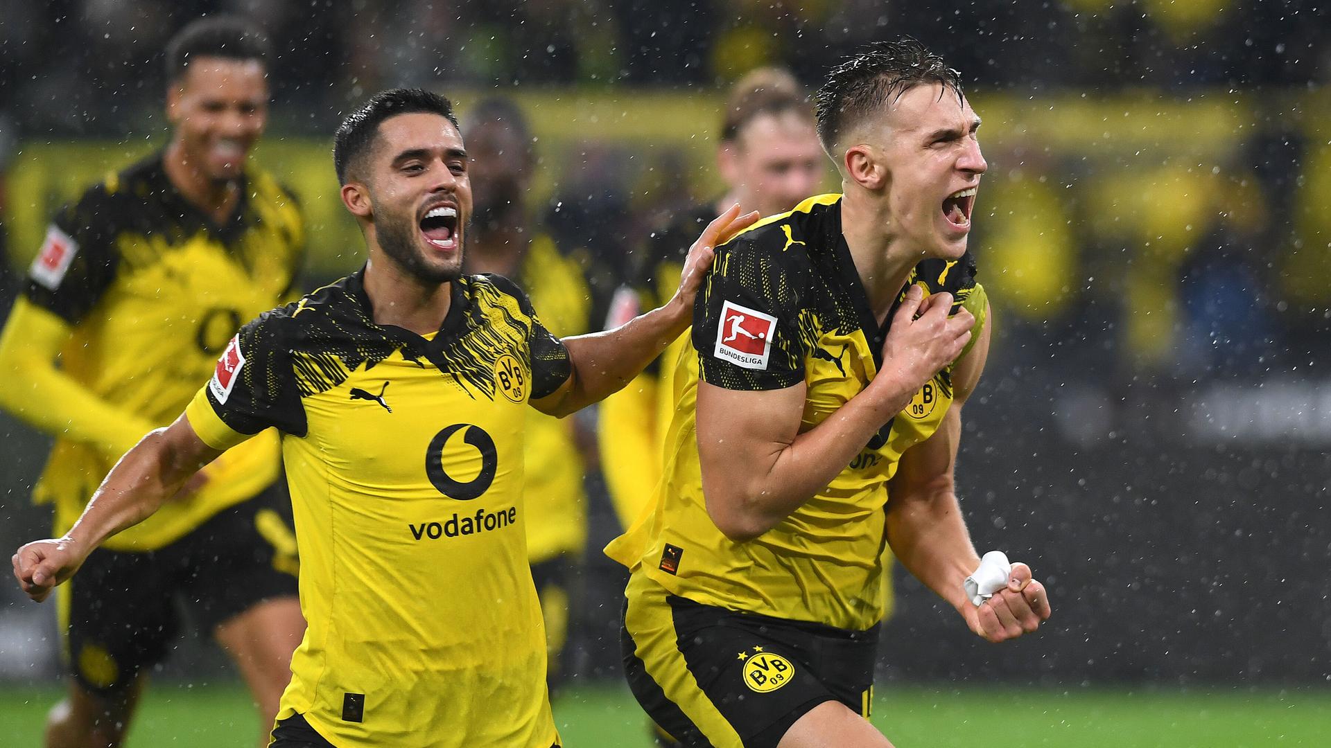 Nico Schlotterbeck (Borussia Dortmund) Torjubel, jubelt nach seinem Treffer zum 2:0 waehrend des Spiels der Bundesliga zwischen Borussia Dortmund und TSG Hoffenheim, Signal Iduna Park am 07. December 2025 in Dortmund, Deutschland. Nico Schlotterbeck (Borussia Dortmund) Torjubel, jubelt nach seinem Treffer zum 2:0 waehrend des Spiels der Bundesliga zwischen Borussia Dortmund und TSG Hoffenheim, Signal Iduna Park am 07. December 2025 in Dortmund, Deutschland.