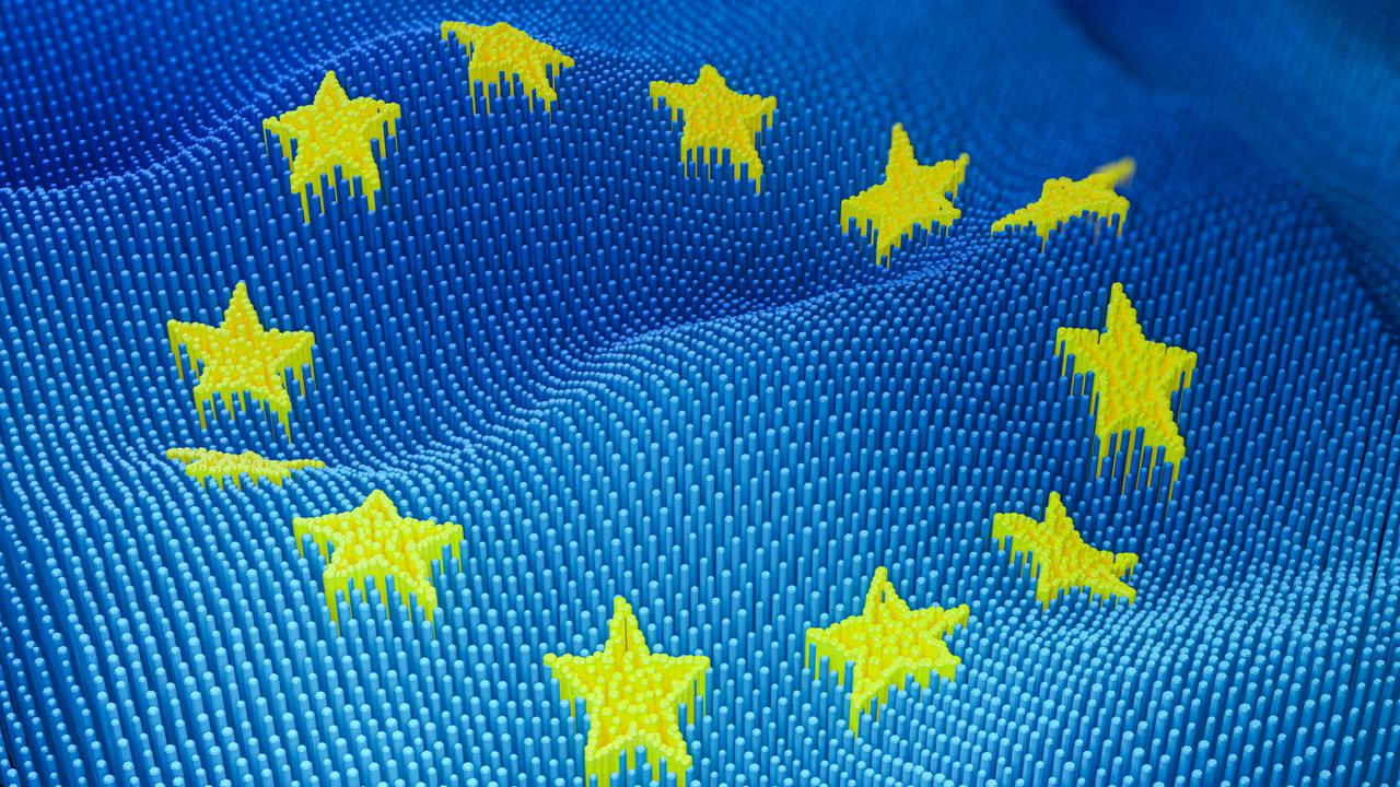 Digital gerendertes Bild einer blauen Datenwelle, auf der sich die gelben Sterne der EU-Flagge absetzen. Digital gerendertes Bild einer blauen Datenwelle, auf der sich die gelben Sterne der EU-Flagge absetzen.