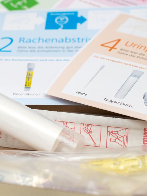 Ein Selbsttest für Geschlechtskrankheiten mit Gebrauchsanleitung. Ein Selbsttest für Geschlechtskrankheiten mit Gebrauchsanleitung.