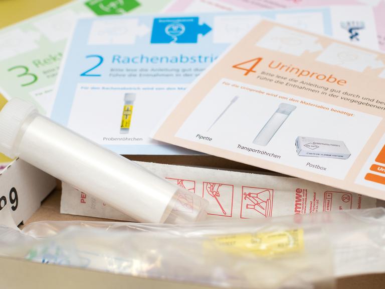 Ein Selbsttest für Geschlechtskrankheiten mit Gebrauchsanleitung. Ein Selbsttest für Geschlechtskrankheiten mit Gebrauchsanleitung.