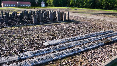 Mahnmal für ermordete Sinti und Roma in der KZ Gedenkstätte Buchenwald