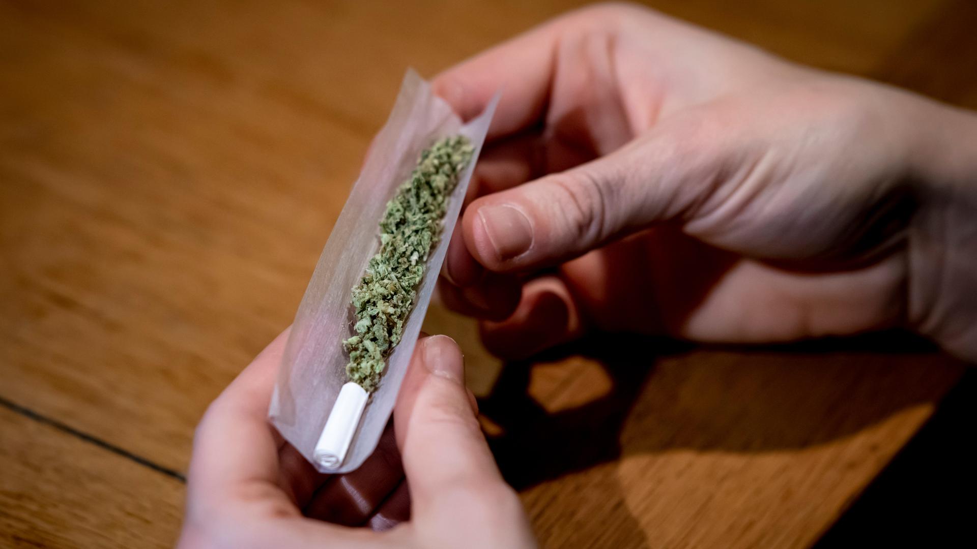 Medienbericht - Neuer Vorstoß von CDU und CSU gegen die Teil-Legalisierung von Cannabis
