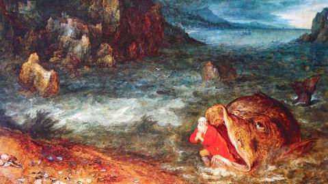 Jona wird vom Wal an Land gebracht, nach drei Tagen und Nächten spuckt der Wal Jona zurück aufs Land, Gemälde von Jan Brueghel der Ältere. Im Hintergrund tosende See und stürmische Landschaft.  