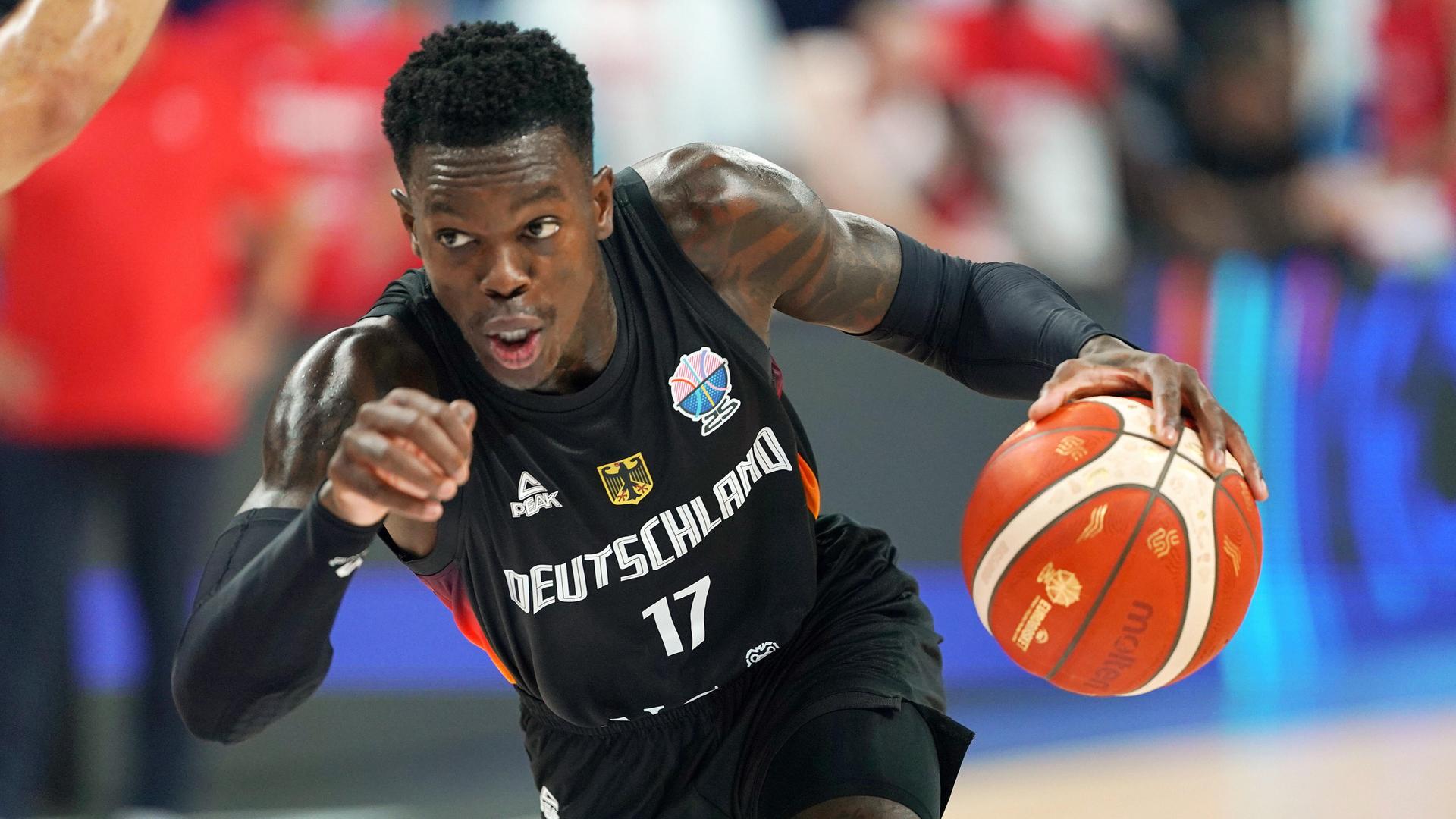Deutschlands Kapitän im Finale der Basketball-EM in Aktion.