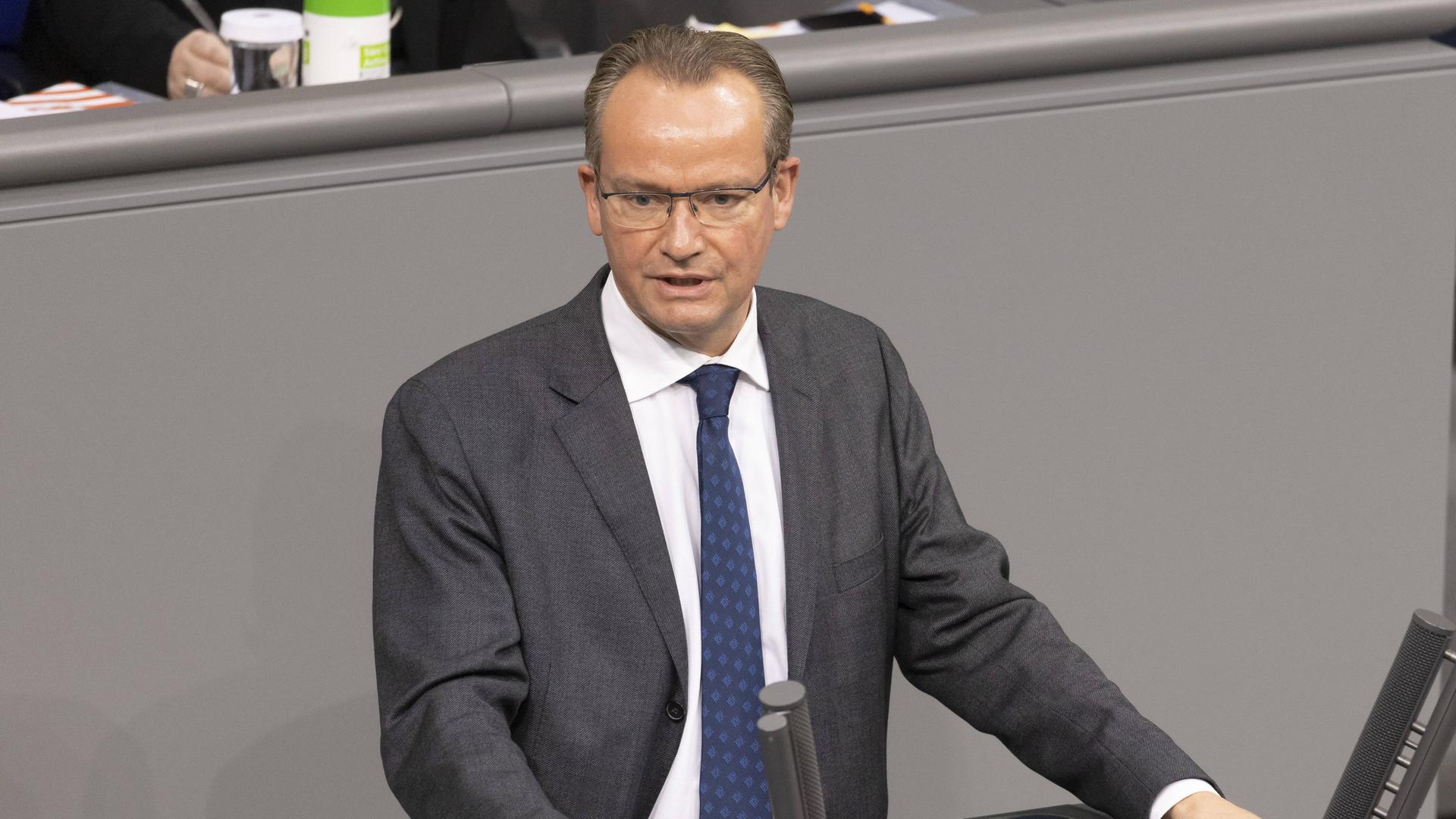 Der CDU-Abgeordnete Gunther Krichbaum spricht im Deutschen Bundestag Der CDU-Abgeordnete Gunther Krichbaum spricht im Deutschen Bundestag