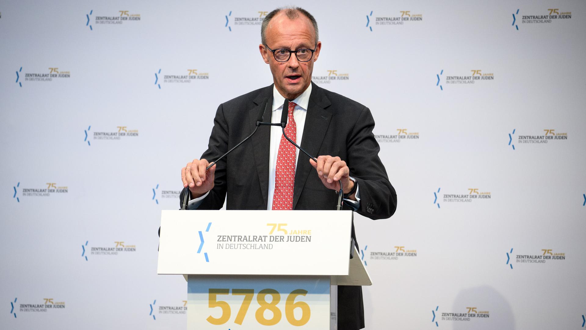 Bundeskanzler Friedrich Merz (CDU) spricht beim Rosch-Haschana-Empfang (Neujahrsempfang) zum 75. Jubiläum des Zentralrats der Juden in Deutschland im Jüdischen Museum