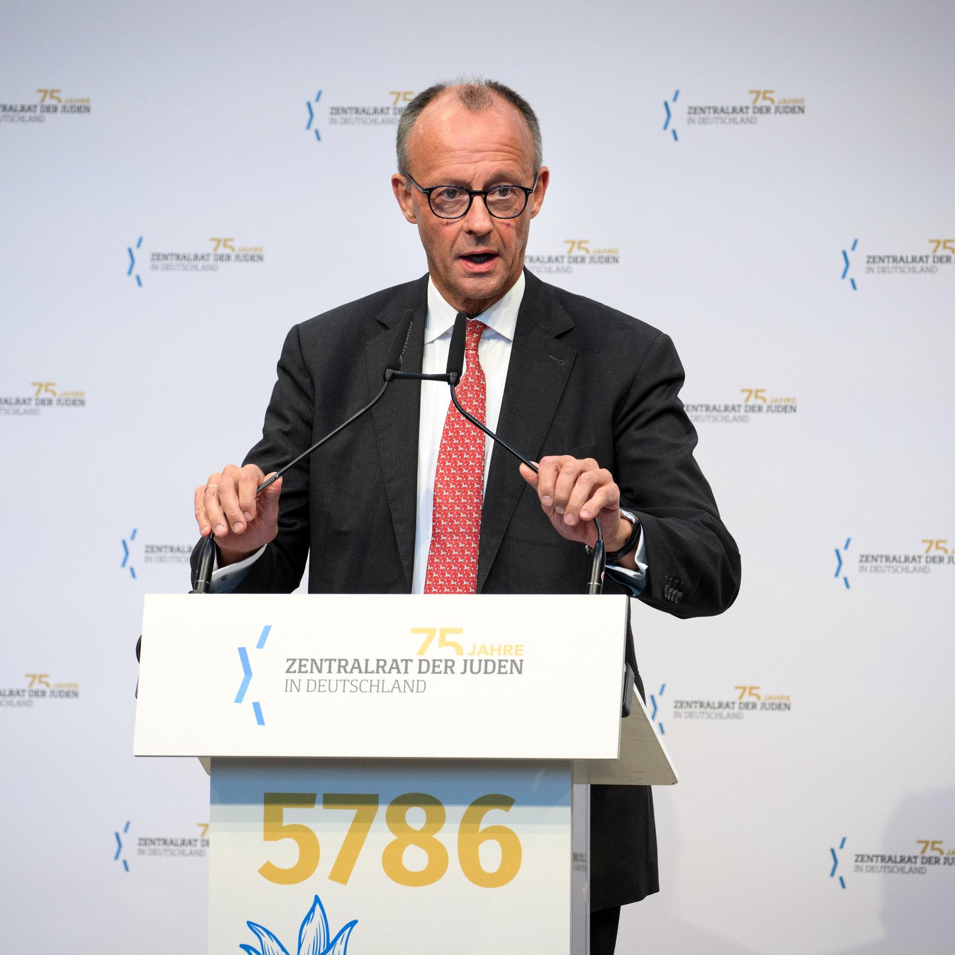 Bundeskanzler Friedrich Merz (CDU) spricht beim Rosch-Haschana-Empfang (Neujahrsempfang) zum 75. Jubiläum des Zentralrats der Juden in Deutschland im Jüdischen Museum