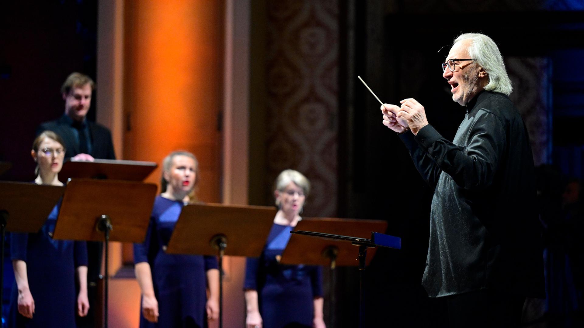 Choirmaster Tonu Kaljuste, right, and the Estonian Philharmonic Chamber Choir perform at the concert as part of the Prague Spring International Music Festival on 19 May 2025, Prague, Czech Republic. The programme included works by Estonian composer Arvo Part on the occasion of his 90th birthday. (CTK Photo/Roman Vondrous)