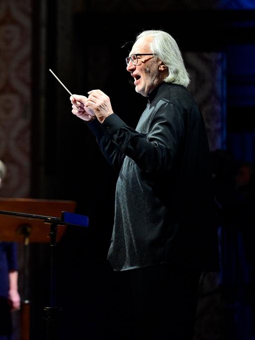 Choirmaster Tonu Kaljuste, right, and the Estonian Philharmonic Chamber Choir perform at the concert as part of the Prague Spring International Music Festival on 19 May 2025, Prague, Czech Republic. The programme included works by Estonian composer Arvo Part on the occasion of his 90th birthday. (CTK Photo/Roman Vondrous)