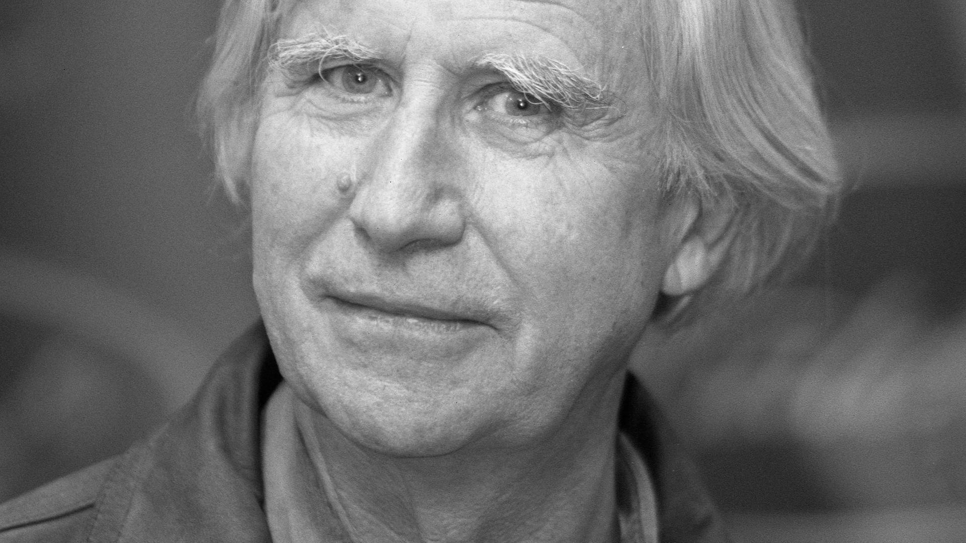 Porträt von Brian O'Doherty, 2000.