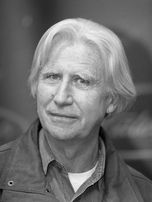 Porträt von Brian O'Doherty, 2000.