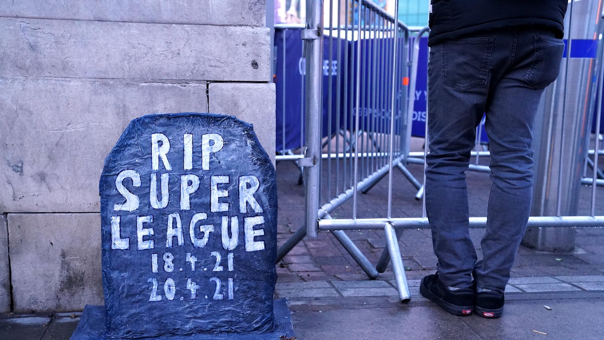 Fußball Juristen debattieren über Comeback der Super League