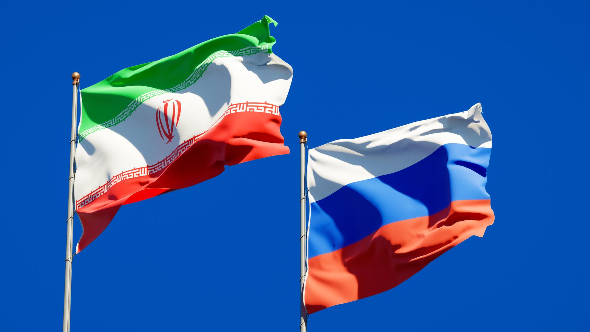 Flaggen von Iran und Russland