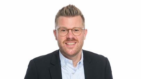 Portrait von Jonas Panning (Deutschlandradio-Landeskorrespondent in Nordrhein-Westfalen)