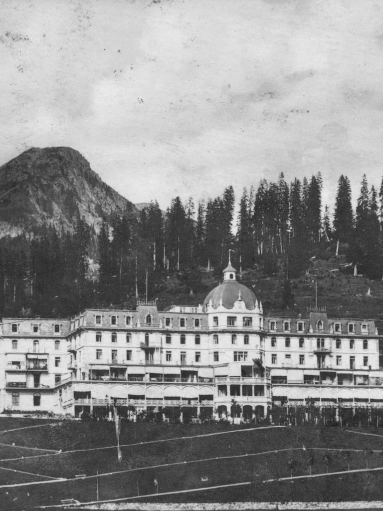 Eine historische Aufnahmen des Kurhaus in Davos, das Sanatorium in dem der Roman von Thomas Mann spielt.